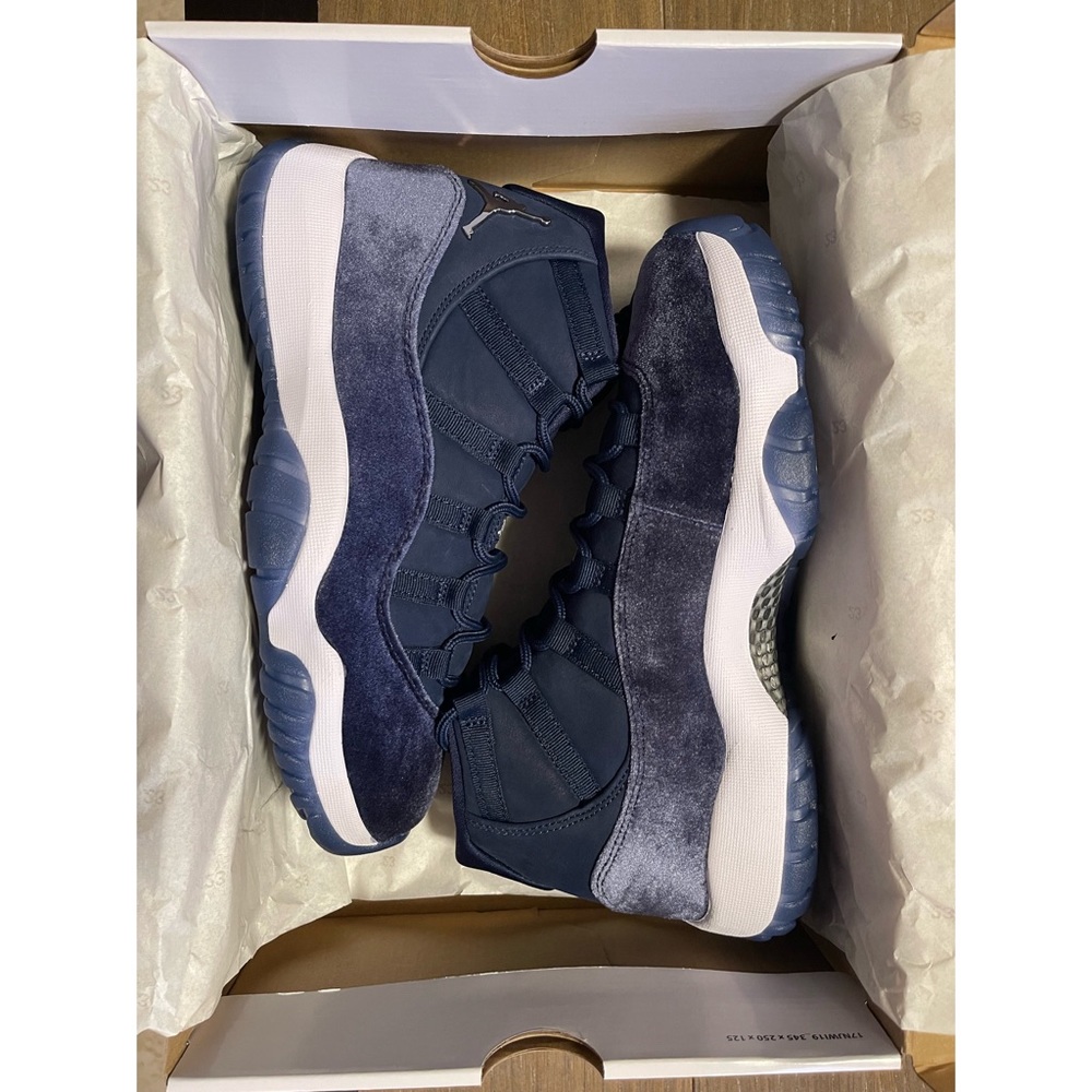 (2022) WMNS AIR JORDAN 11 RETRO 'MIDNIGHT NAVY VELVET'